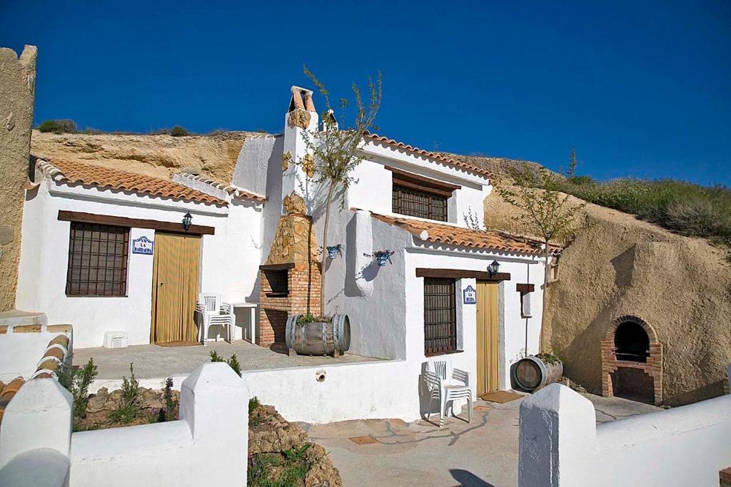 Cuevas La Atalaya Apartment Huescar