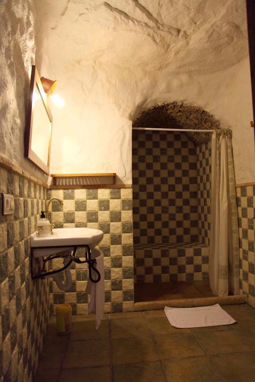Apartment Cuevas La Atalaya Huescar