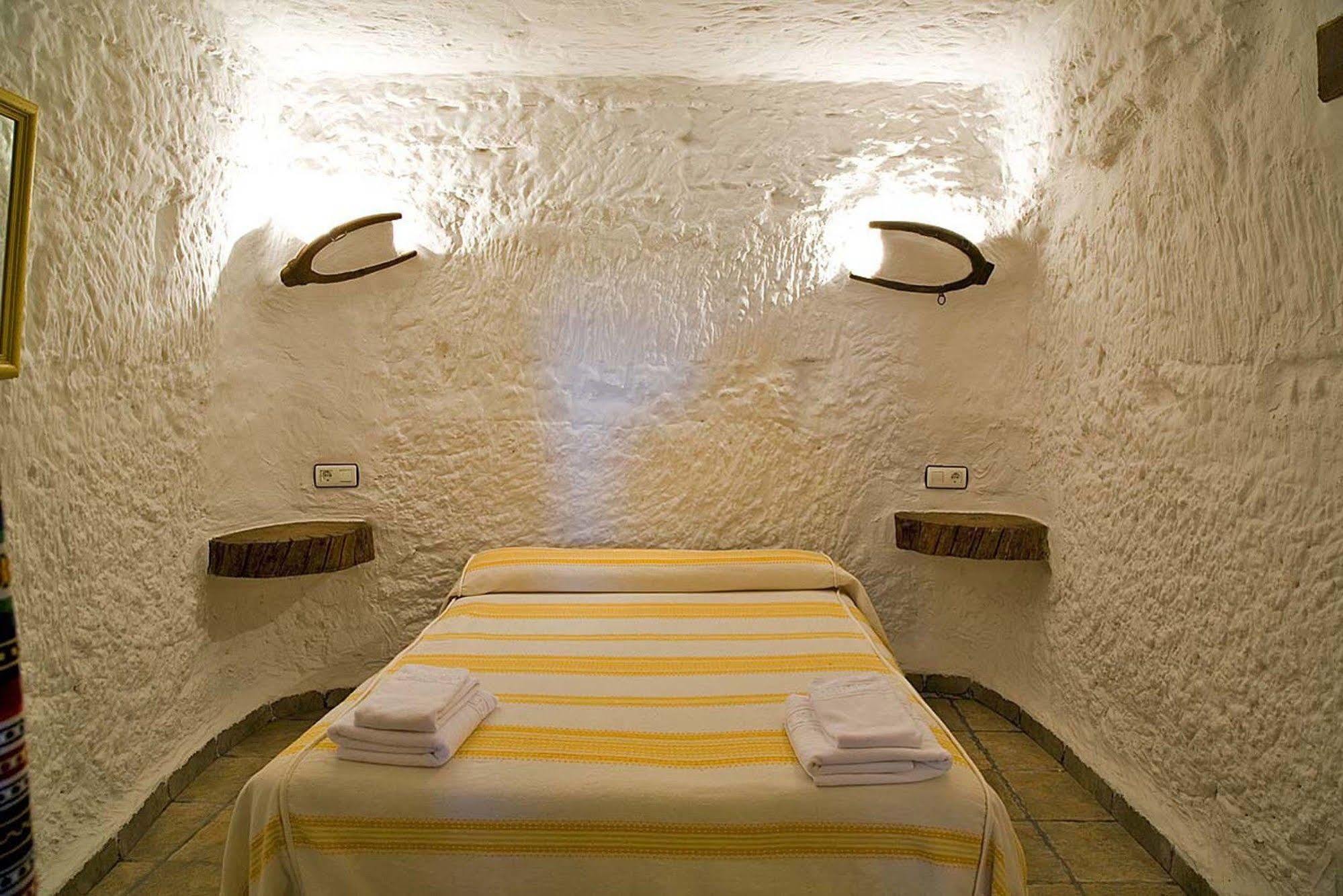 Apartment Cuevas La Atalaya *